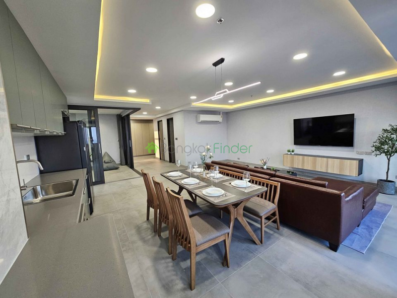 Phrom Phong, Bangkok, Thailand, 3 Bedrooms Bedrooms, ,3 BathroomsBathrooms,Condo,For Rent,Waterford Diamond,7670