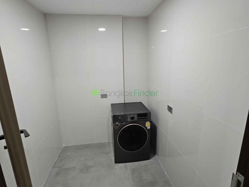 Phrom Phong, Bangkok, Thailand, 3 Bedrooms Bedrooms, ,3 BathroomsBathrooms,Condo,For Rent,Waterford Diamond,7670