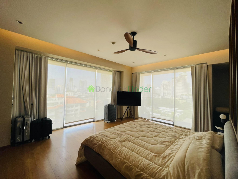 Ekamai, Bangkok, Thailand, 4 Bedrooms Bedrooms, ,5 BathroomsBathrooms,Condo,For Sale,Phatsana Garden,7712