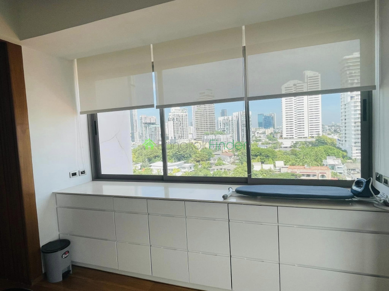 Ekamai, Bangkok, Thailand, 4 Bedrooms Bedrooms, ,5 BathroomsBathrooms,Condo,For Sale,Phatsana Garden,7712