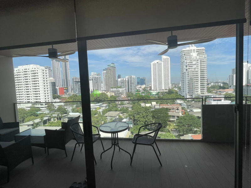 Ekamai, Bangkok, Thailand, 4 Bedrooms Bedrooms, ,5 BathroomsBathrooms,Condo,For Sale,Phatsana Garden,7712