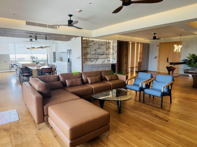 Ekamai, Bangkok, Thailand, 4 Bedrooms Bedrooms, ,5 BathroomsBathrooms,Condo,For Sale,Phatsana Garden,7712