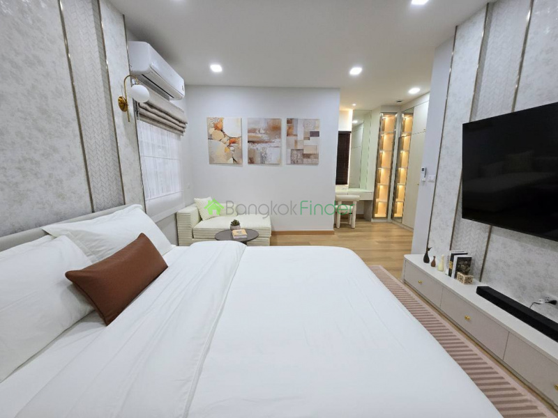 Bangna Km. 5, Bangkok, Thailand, 4 Bedrooms Bedrooms, 0 ,4 BathroomsBathrooms,House,For Rent,7740