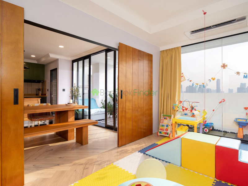 Phromphong, Bangkok, Thailand, 3 Bedrooms Bedrooms, 0 ,2 BathroomsBathrooms,Condo,For Rent,DS Tower II,7741