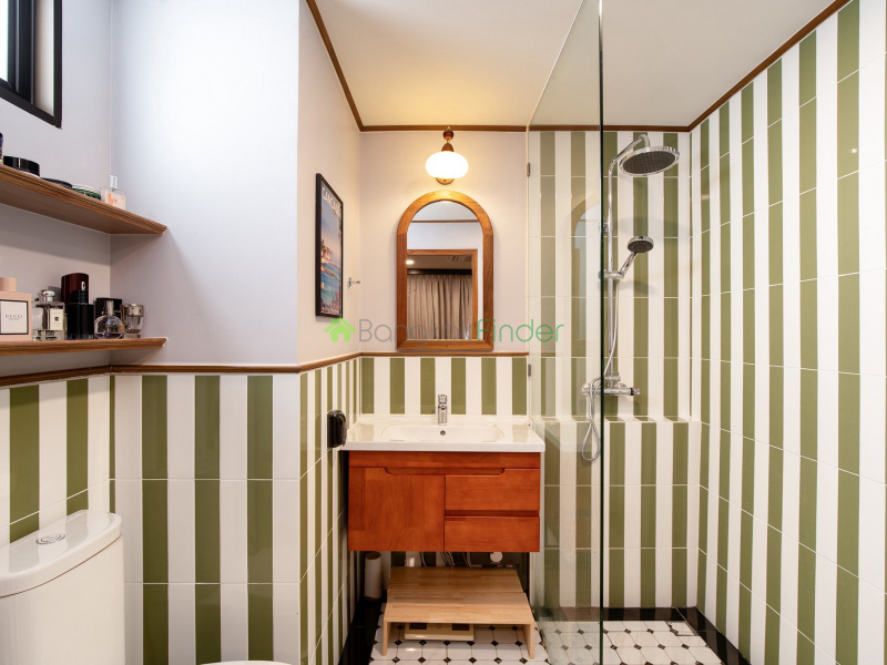 Phromphong, Bangkok, Thailand, 3 Bedrooms Bedrooms, 0 ,2 BathroomsBathrooms,Condo,For Rent,DS Tower II,7741