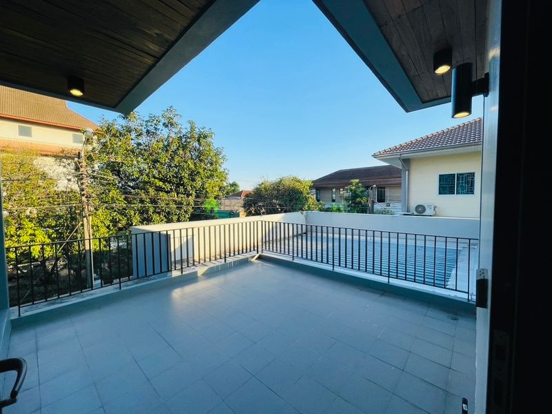 Ekkamai, Bangkok, Thailand, 3 Bedrooms Bedrooms, 0 ,3 BathroomsBathrooms,House,For Rent,7750