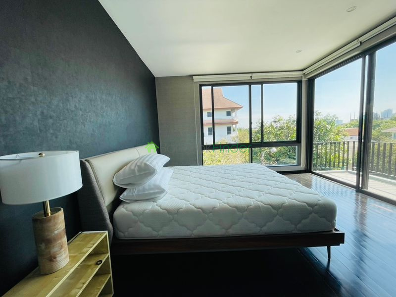 Ekkamai, Bangkok, Thailand, 3 Bedrooms Bedrooms, 0 ,3 BathroomsBathrooms,House,For Rent,7750