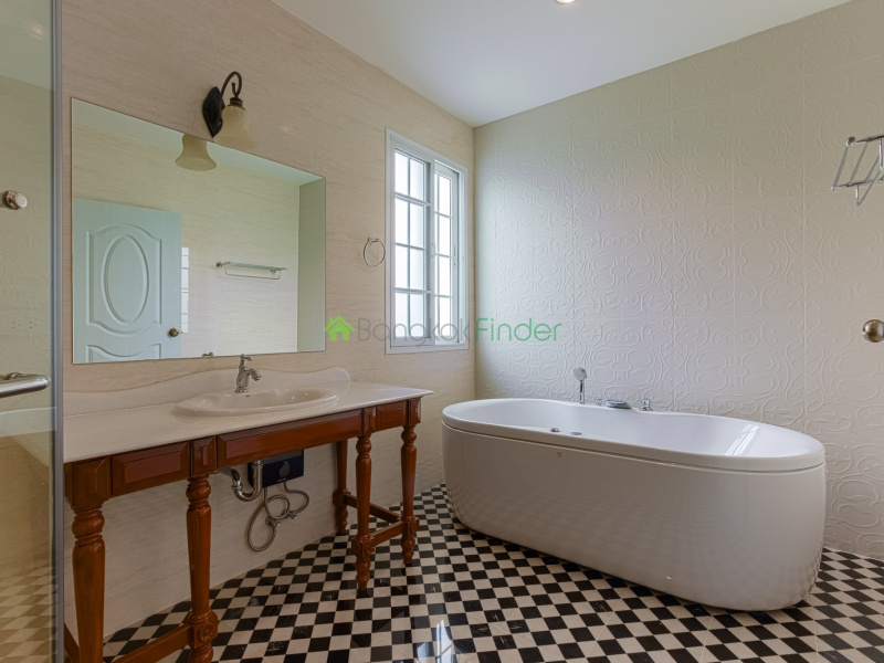 Srinakarin, Bangkok, Thailand, 4 Bedrooms Bedrooms, 0 ,5 BathroomsBathrooms,House,For Rent,7751