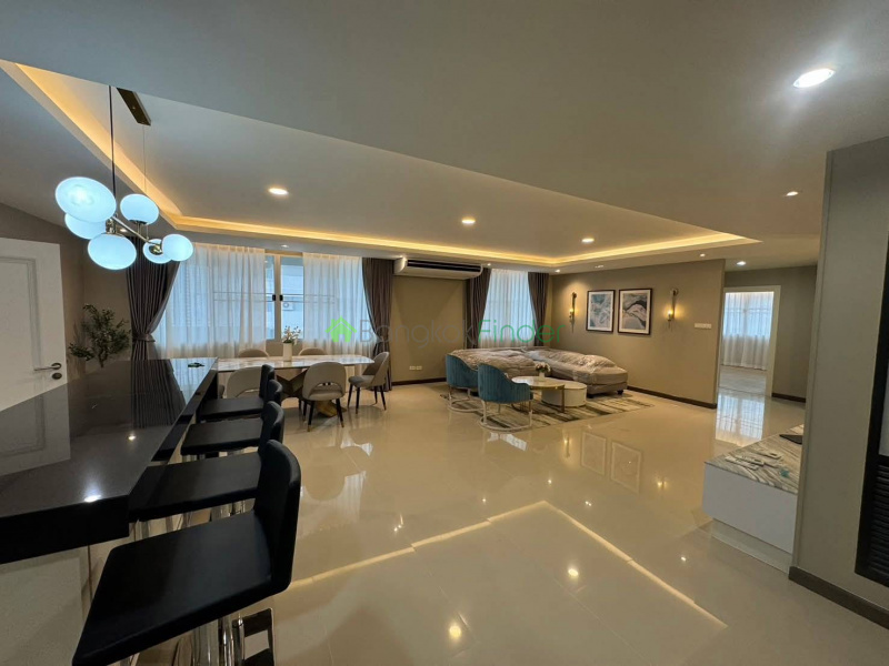 Phromphong, Bangkok, Thailand, 4 Bedrooms Bedrooms, 0 ,3 BathroomsBathrooms,Condo,For Rent,DS Tower 1,7752