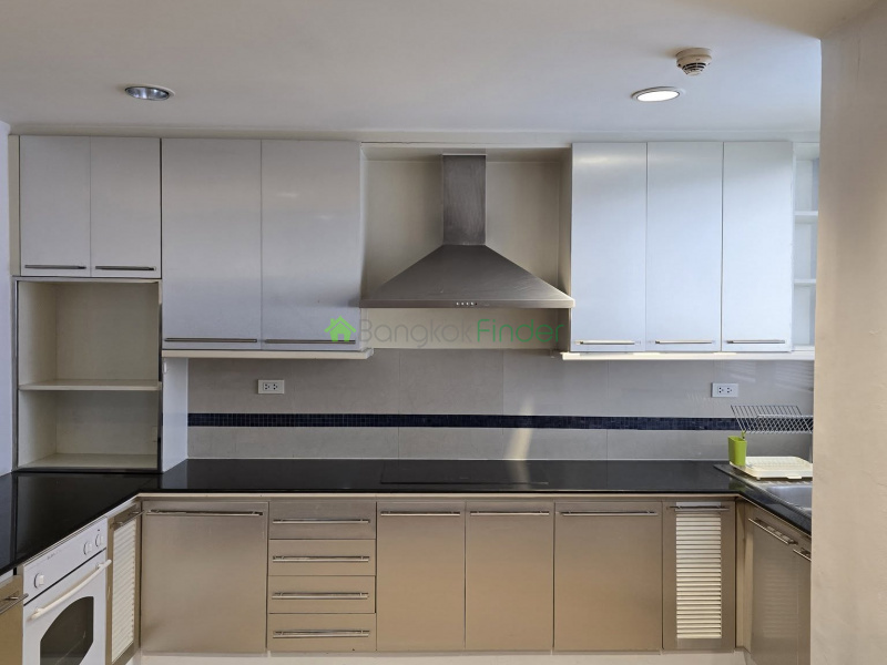 Ekkamai, Bangkok, Thailand, 2 Bedrooms Bedrooms, 0 ,2 BathroomsBathrooms,Condo,For Rent,Taiping Tower,7757