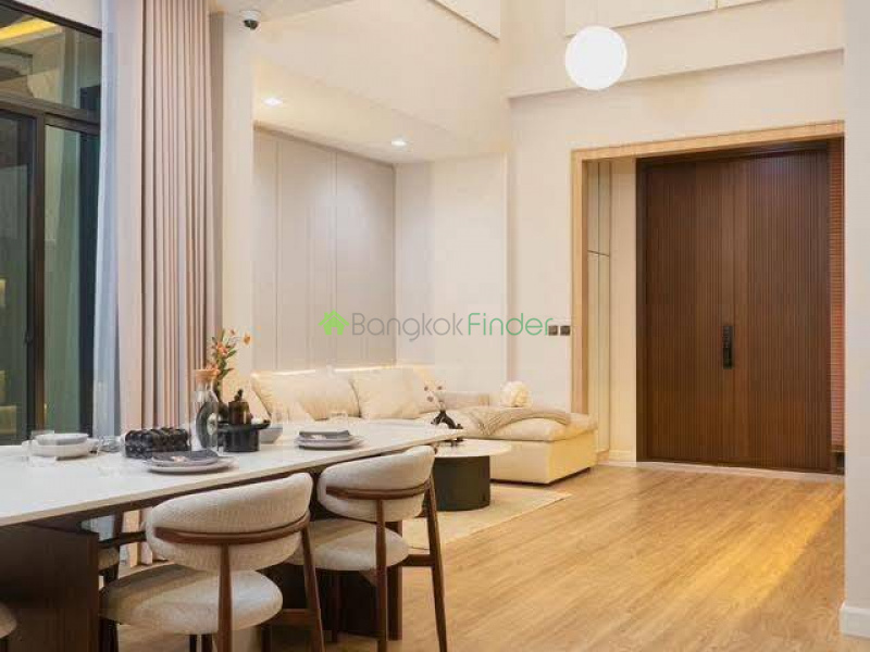 Sukhumvit-Udomsuk, Bangkok, Thailand, 3 Bedrooms Bedrooms, 0 ,4 BathroomsBathrooms,House,For Rent,7763