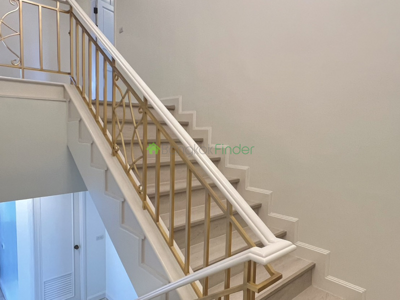 Sukhumvit 23, Bangkok, Thailand, 4 Bedrooms Bedrooms, 0 ,5 BathroomsBathrooms,Apartment,For Rent,GP Grande Tower,7773