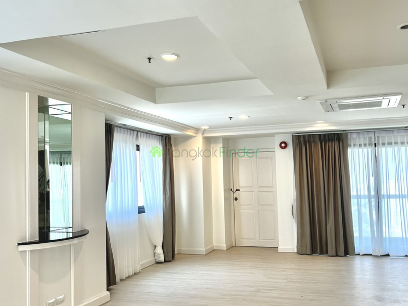 Sukhumvit 23, Bangkok, Thailand, 4 Bedrooms Bedrooms, 0 ,5 BathroomsBathrooms,Apartment,For Rent,GP Grande Tower,7773