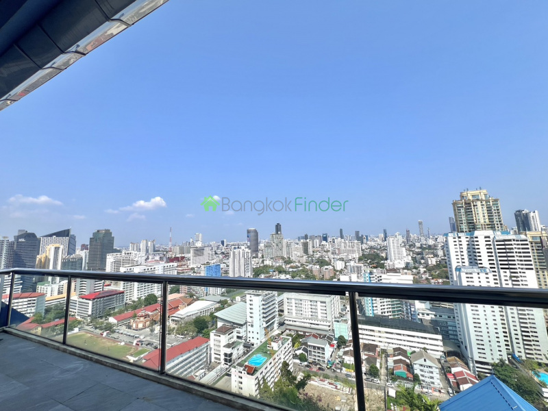Sukhumvit 23, Bangkok, Thailand, 4 Bedrooms Bedrooms, 0 ,5 BathroomsBathrooms,Apartment,For Rent,GP Grande Tower,7773
