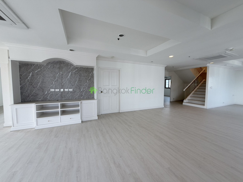 Sukhumvit 23, Bangkok, Thailand, 4 Bedrooms Bedrooms, 0 ,5 BathroomsBathrooms,Apartment,For Rent,GP Grande Tower,7773