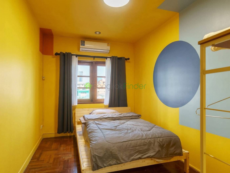 Sukhumvit 55, Thonglor, Thailand, 5 Bedrooms Bedrooms, 0 ,5 BathroomsBathrooms,Town House,For Rent,7781