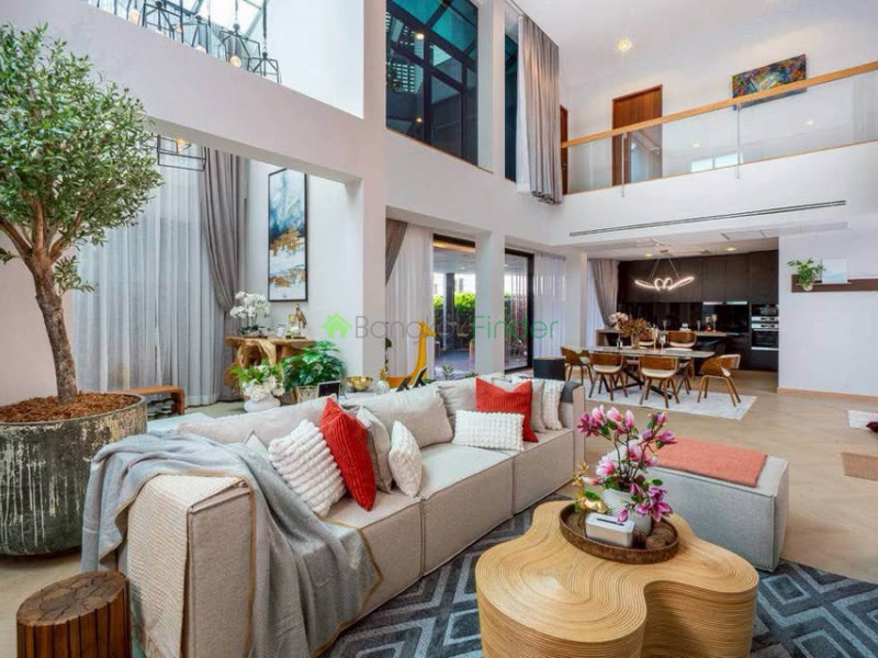 Sukhumvit 71, Bangkok, Thailand, 4 Bedrooms Bedrooms, 0 ,5 BathroomsBathrooms,House,For Sale,7783