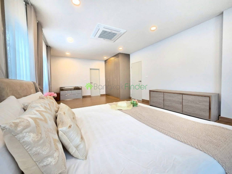 Bangna KM.7, Bangkok, Thailand, 4 Bedrooms Bedrooms, 0 ,5 BathroomsBathrooms,House,For Rent,7785