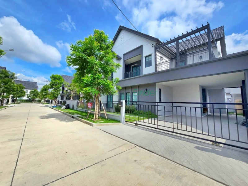 Bangna KM.7, Bangkok, Thailand, 4 Bedrooms Bedrooms, 0 ,5 BathroomsBathrooms,House,For Rent,7785