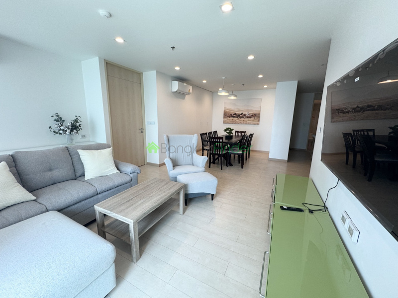 Silom, Bangkok, Thailand, 4 Bedrooms Bedrooms, 0 ,2 BathroomsBathrooms,Condo,For Rent,Silom Suites,7787
