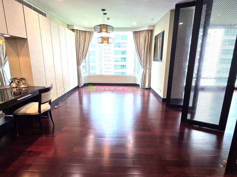 Chidlom, Bangkok, Thailand, 3 Bedrooms Bedrooms, 0 ,4 BathroomsBathrooms,Condo,For Rent,Park Chidlom,7789