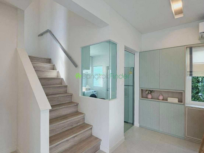 Srinakarin-Bangna, Bangkok, Thailand, 3 Bedrooms Bedrooms, 0 ,3 BathroomsBathrooms,House,For Rent,7794