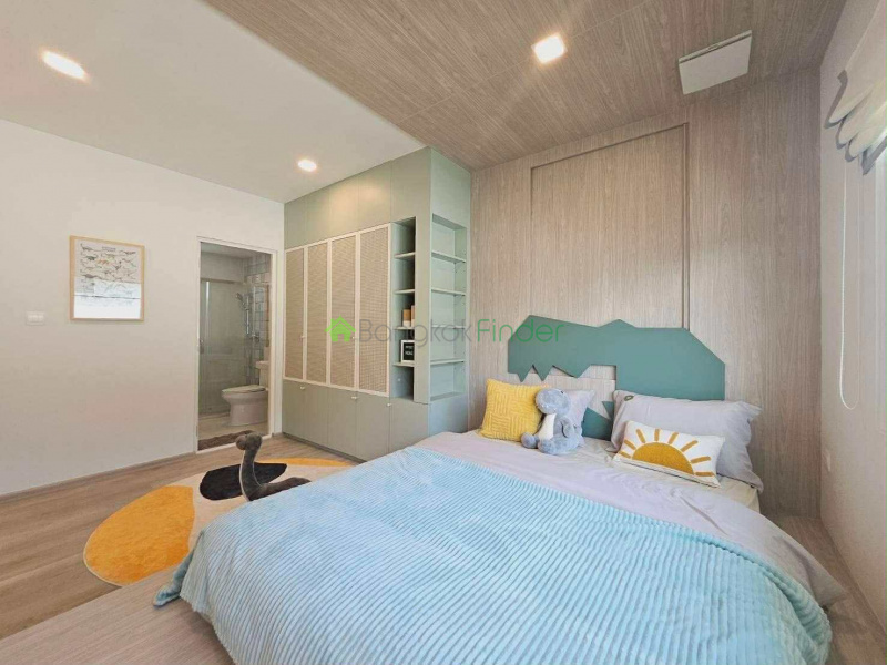 Srinakarin-Bangna, Bangkok, Thailand, 3 Bedrooms Bedrooms, 0 ,3 BathroomsBathrooms,House,For Rent,7794