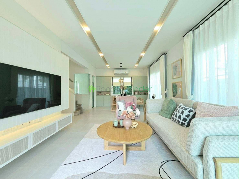 Srinakarin-Bangna, Bangkok, Thailand, 3 Bedrooms Bedrooms, 0 ,3 BathroomsBathrooms,House,For Rent,7794