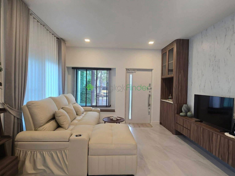 Srinakarin-Bangna, Bangkok, Thailand, 3 Bedrooms Bedrooms, 0 ,3 BathroomsBathrooms,House,For Rent,7809