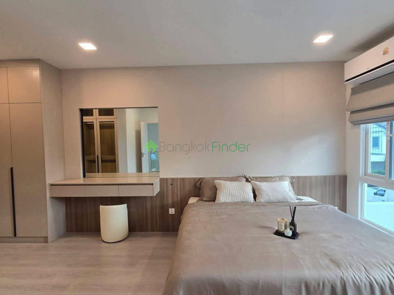 Srinakarin-Bangna, Bangkok, Thailand, 3 Bedrooms Bedrooms, 0 ,3 BathroomsBathrooms,House,For Rent,7809