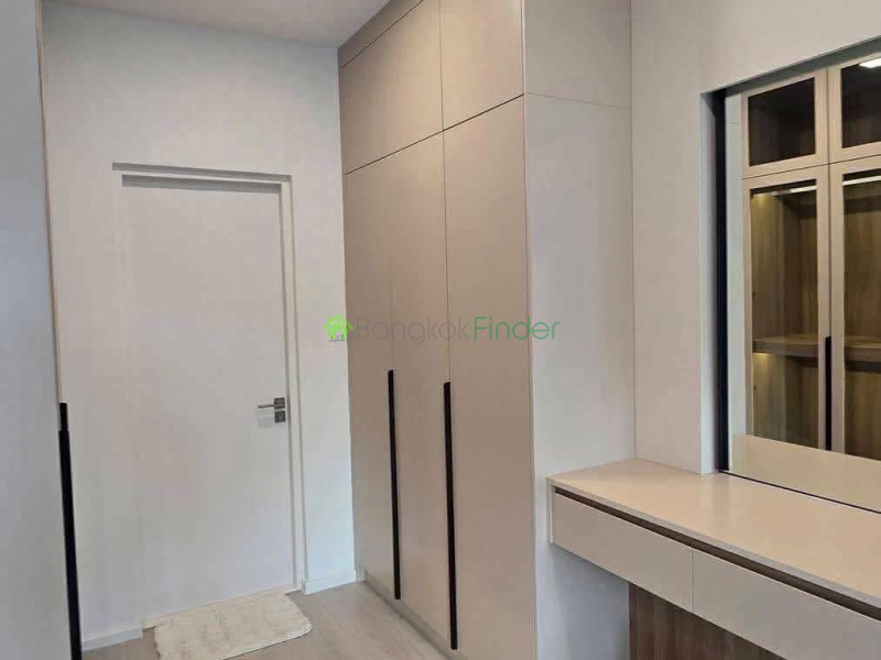 Srinakarin-Bangna, Bangkok, Thailand, 3 Bedrooms Bedrooms, 0 ,3 BathroomsBathrooms,House,For Rent,7809