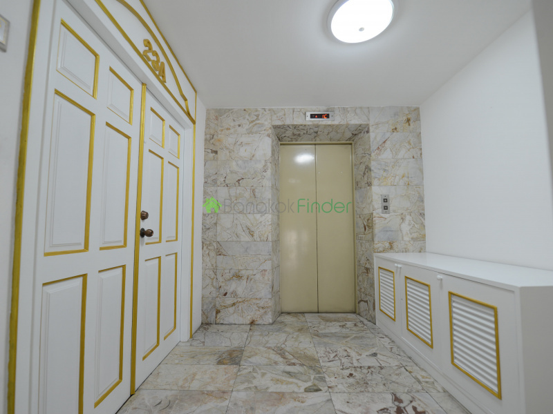 Ekkamai, Bangkok, Thailand, 3 Bedrooms Bedrooms, 0 ,3 BathroomsBathrooms,Condo,For Rent,Oriental Tower,7814