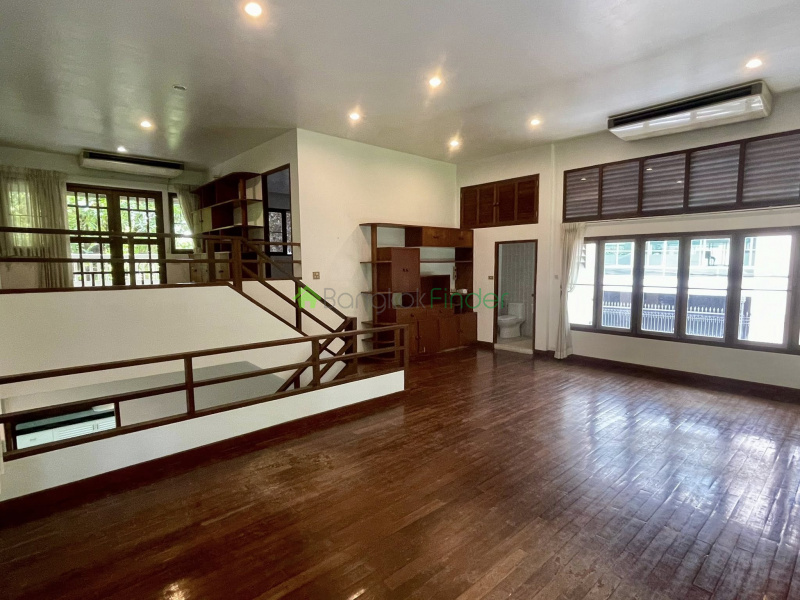 Ploenchit, Bangkok, Thailand, 2 Bedrooms Bedrooms, 0 ,4 BathroomsBathrooms,House,For Rent,7819