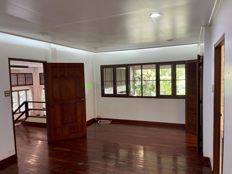 Ploenchit, Bangkok, Thailand, 2 Bedrooms Bedrooms, 0 ,4 BathroomsBathrooms,House,For Rent,7819