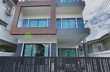 Sukhumvit 65, Bangkok, Thailand, 4 Bedrooms Bedrooms, 0 ,6 BathroomsBathrooms,House,For Rent,7824